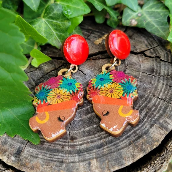 Cute Afrosilhouette Wooden Earrings - Picture 1 of 5